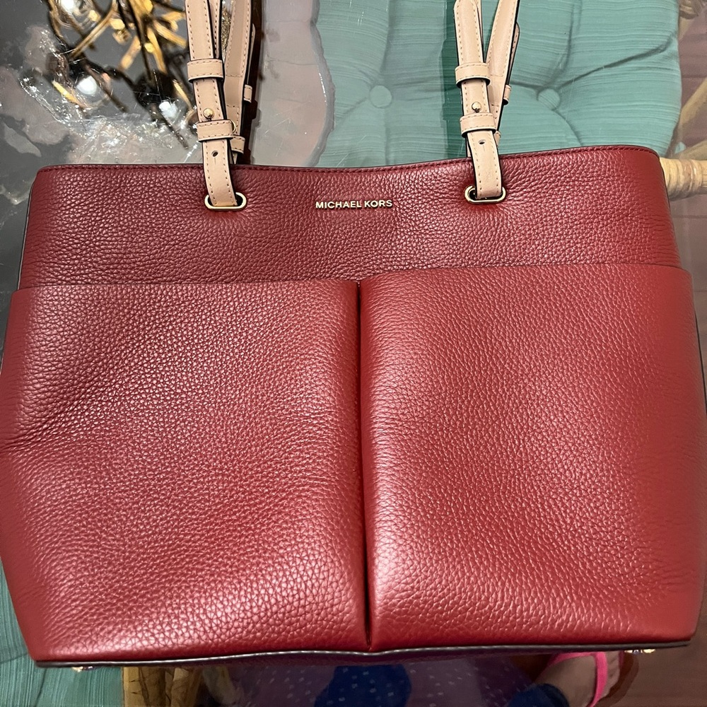 Michael Kors Leather purse
